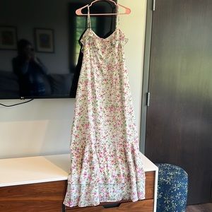 NWT Floral Lulus Maxi Dress